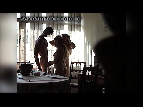 ❤️ Le amiche del sesso invitano un uomo gigante e una cosa a tre con lui ❤ Video di sessoal it.pornoincest.ru ❌️